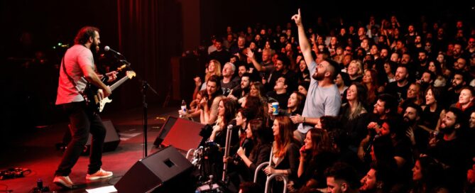 Hot band with live music